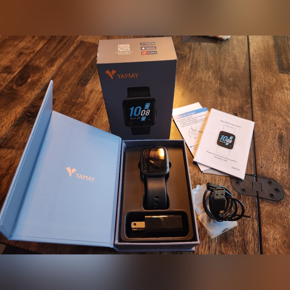 Fitness Tracker Black Watch